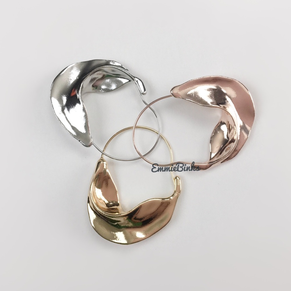 ✨3/$38 New Anthropologie Fulani Twist Hoop Earrings ~ Crescent Hoops Metallic - Picture 6 of 14
